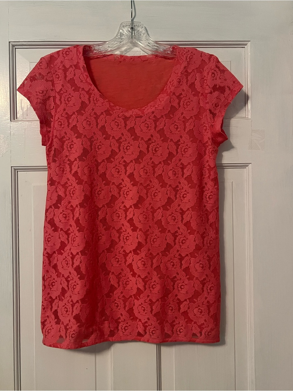 Lace Overlay Scoop Neck Women's Top - Coral Pink